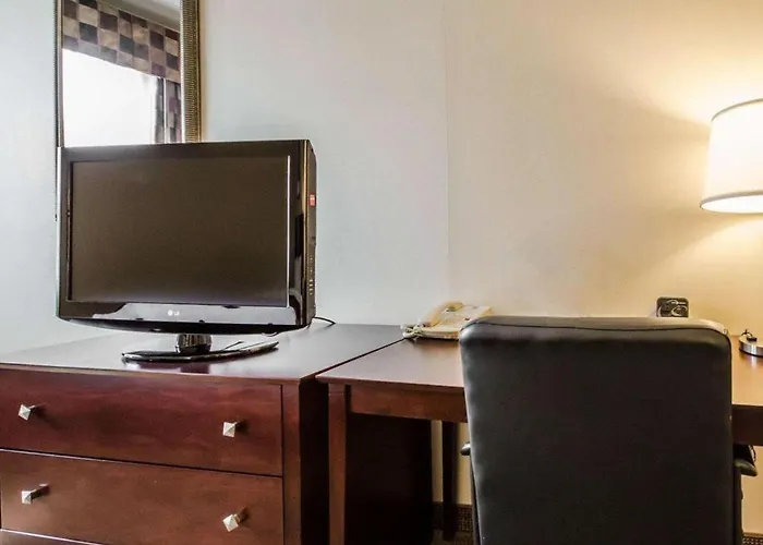 Quality Suites Jeffersonville - Louisville North
